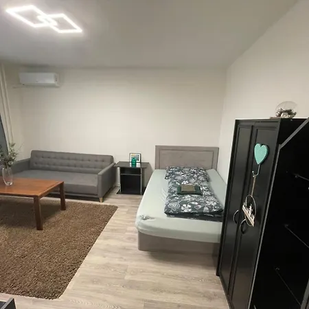 Sabo Komenskeho Lejlighed